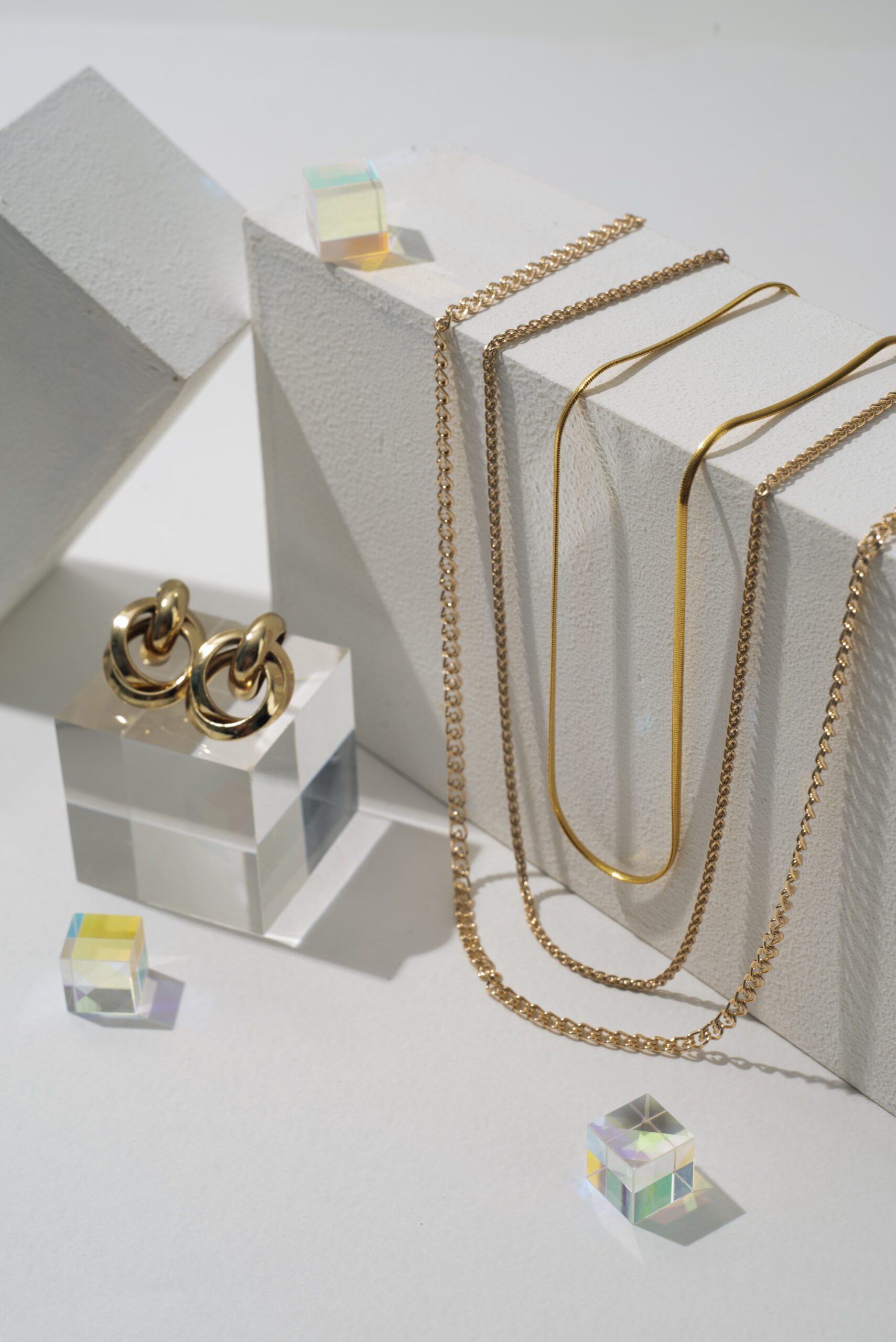 wholesale-gold-jewellery-suppliers