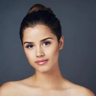 Facial Fillers in Jeddah: Restore Volume and Smooth Wrinkles